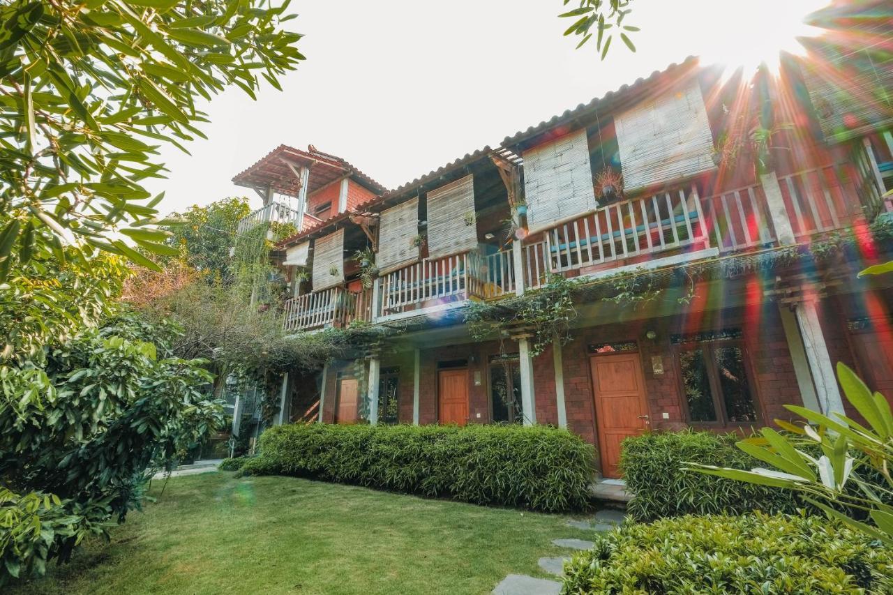 Djajanti House Bed & Breakfast Semarang Exterior photo