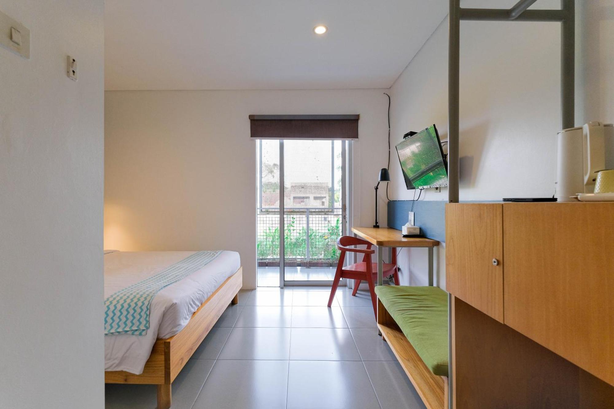 Djajanti House Bed & Breakfast Semarang Exterior photo