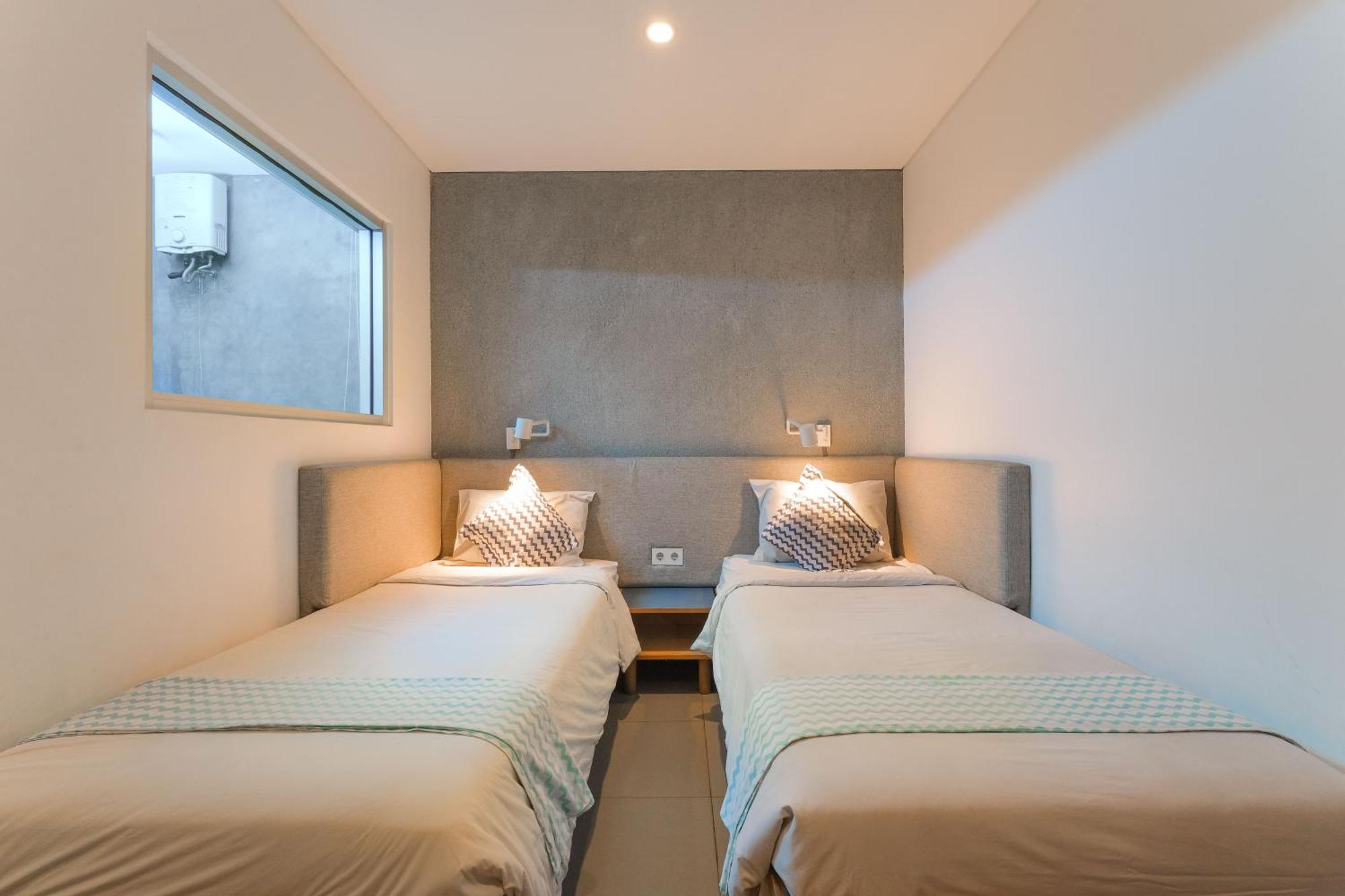Djajanti House Bed & Breakfast Semarang Exterior photo
