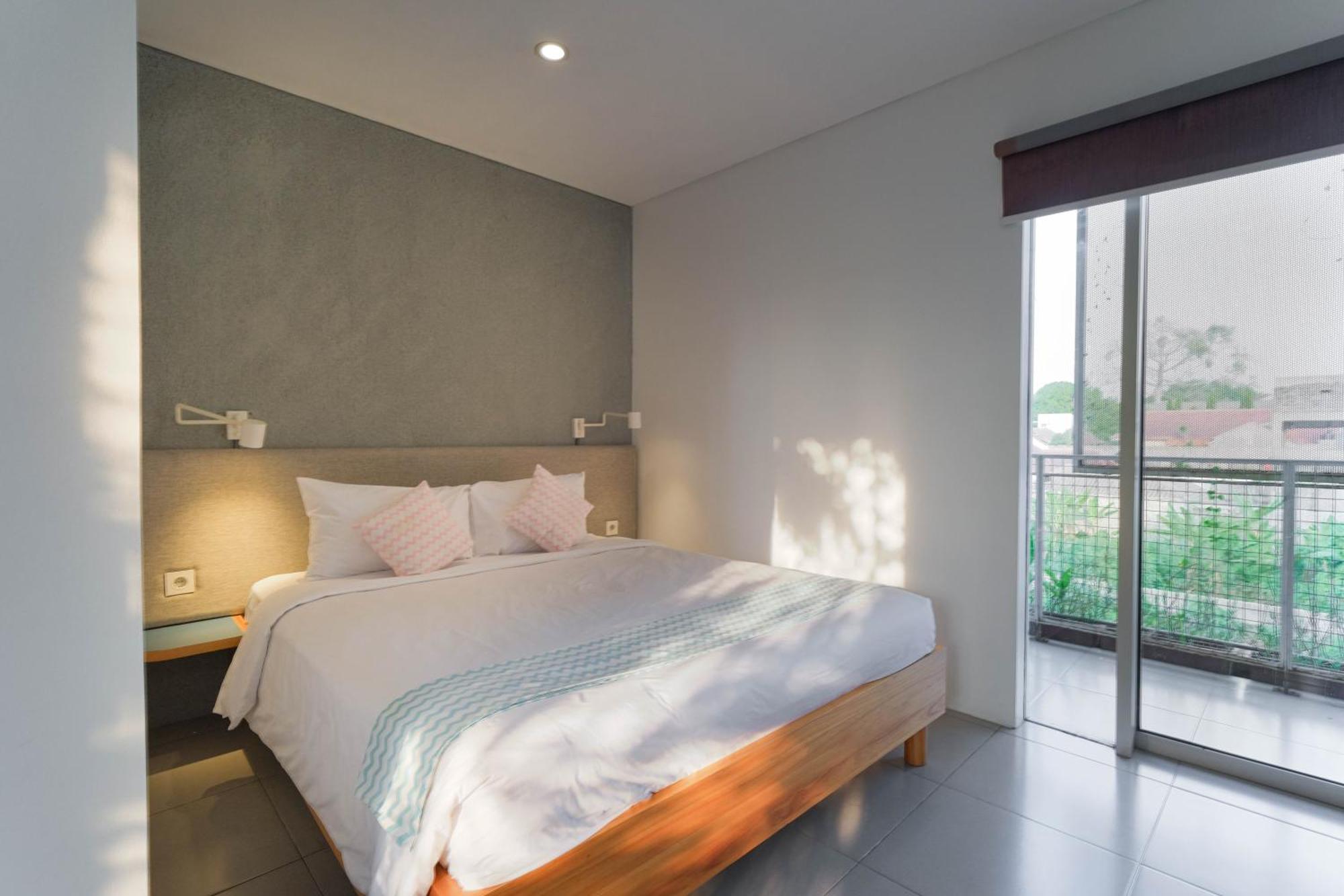 Djajanti House Bed & Breakfast Semarang Exterior photo